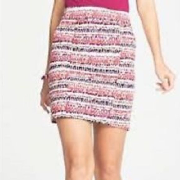 NWOT Ann Taylor Madison pencil skirt size 2 (B20) - Picture 2 of 8